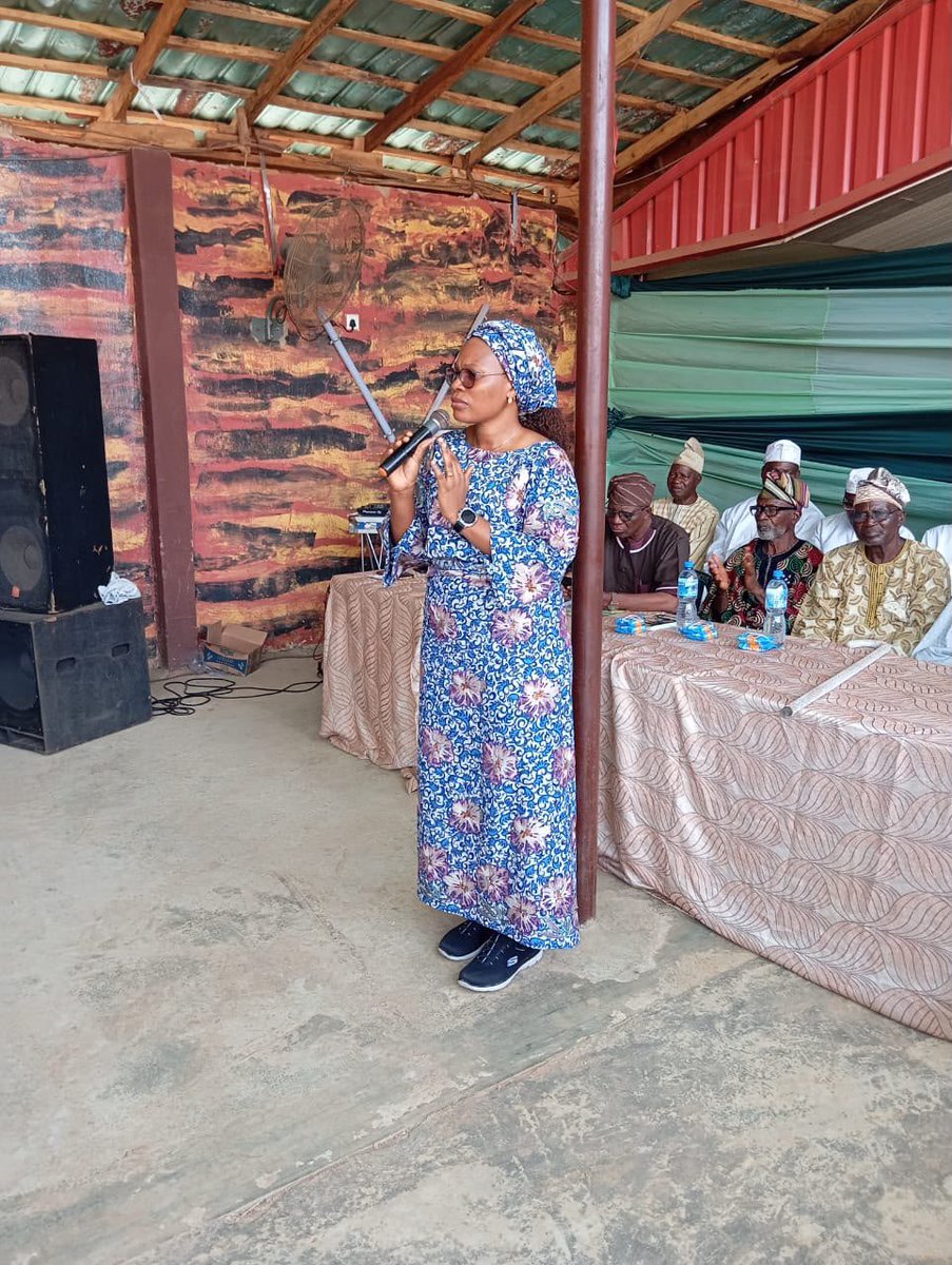 niyifour's tweet photo. Hon. Chief (Mrs.) Olasumbo Florence Oyeyemi, the APC flagbearer for Ekiti/Irepodun/Isin/Oke-Ero Federal Constituency, delivering her progressive remarks earlier today at the Kwara Ekiti Indigenes Special Stakeholders Meeting on the Future of Ekiti Land. https://t.co/EpCMvVOScv