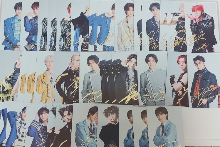 GENE_RMPG_0829's tweet photo. EBiDAN エビダン Yes!東京 HMV タワレコ  リリイベ 特典 箔押し トレカ 交換 

【譲】 画像

【求】 
タクヤ(ヒーロー 制服) 
アロハ(ヒーロー) 
ハル(制服)
吉田(ヒーロー 制服) 
佐野(ヒーロー) 
FUMINORI(ヒーロー)
一部買取可能

同種での交換優先
現場手渡し(11/21 M!LK 11/26 超特急) https://t.co/E4EsMWXejI