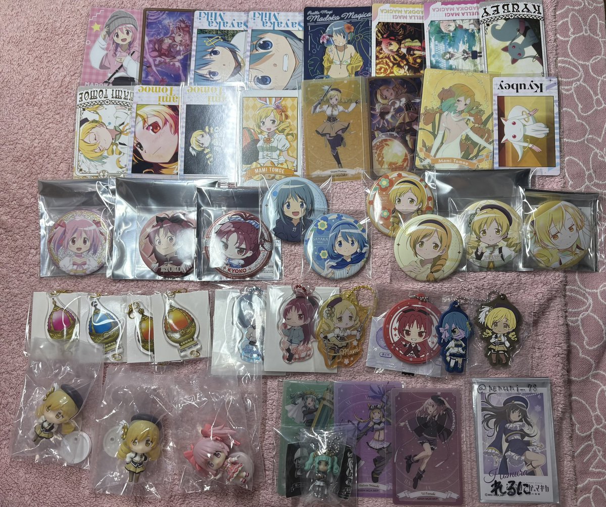 reruni_78's tweet photo. まどマギ　魔法少女まどか☆マギカ　交換 譲渡 買取

譲　鹿目まどか　美樹さやか　佐倉杏子　巴マミ

求　暁美ほむら 百江なぎさ 七海やちよ　まどマギキャラグッズ

基本的にまどマギキャラのグッズならなんでも検討は致しますので、是非お気軽にお声掛けください！

缶バッジ　カード　キーホルダー https://t.co/T8FHSOoUr8