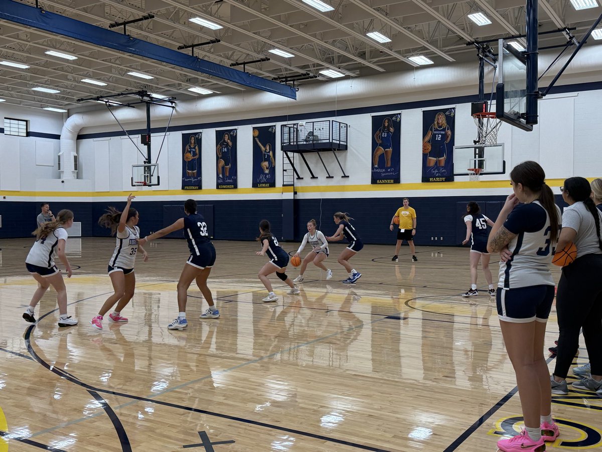 AugieWBB's tweet photo. Practice Views 🤗

#BuildingChampions ⚔️ https://t.co/GwUl43ogj4