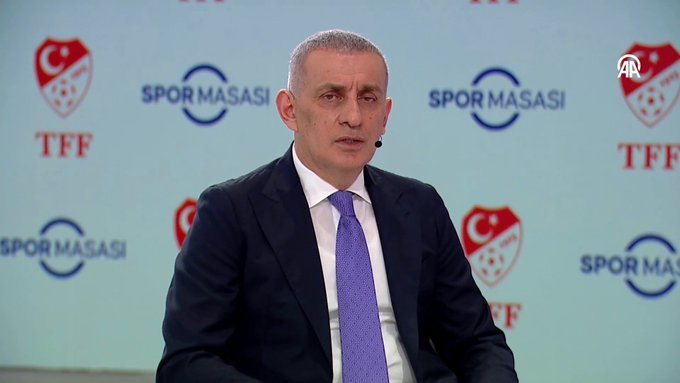 mersin8787's tweet photo. İşin ilginç yanı bir tane fenerli hesap tff başkanı hacıosmanoglu istifa yazmıyor. Hala yapı var edebiyatı yapıp bu adamı istifaya dahi çagırmıyorlar twitlerinde ismini bile geçirmiyorlar. Bu nasıl utanmazlık aymazlık. Kollandıklarını biliyorlar çünkü. https://t.co/q77k4VkJWU
