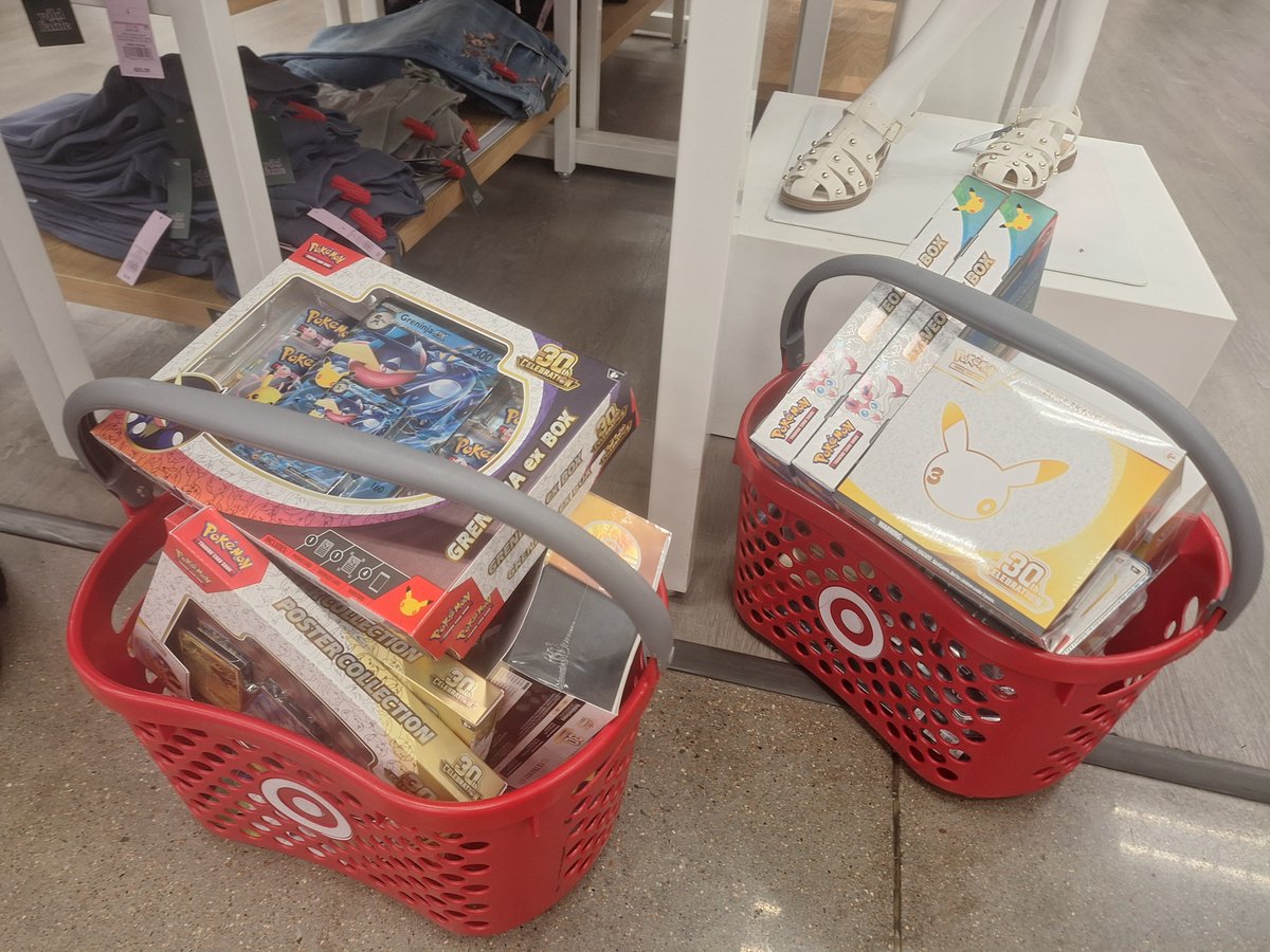 Justacivic's tweet photo. @switchstock It was everything not just bundles and tins. Theres alot of 30th!!!! https://t.co/KnP0b9aG9Y