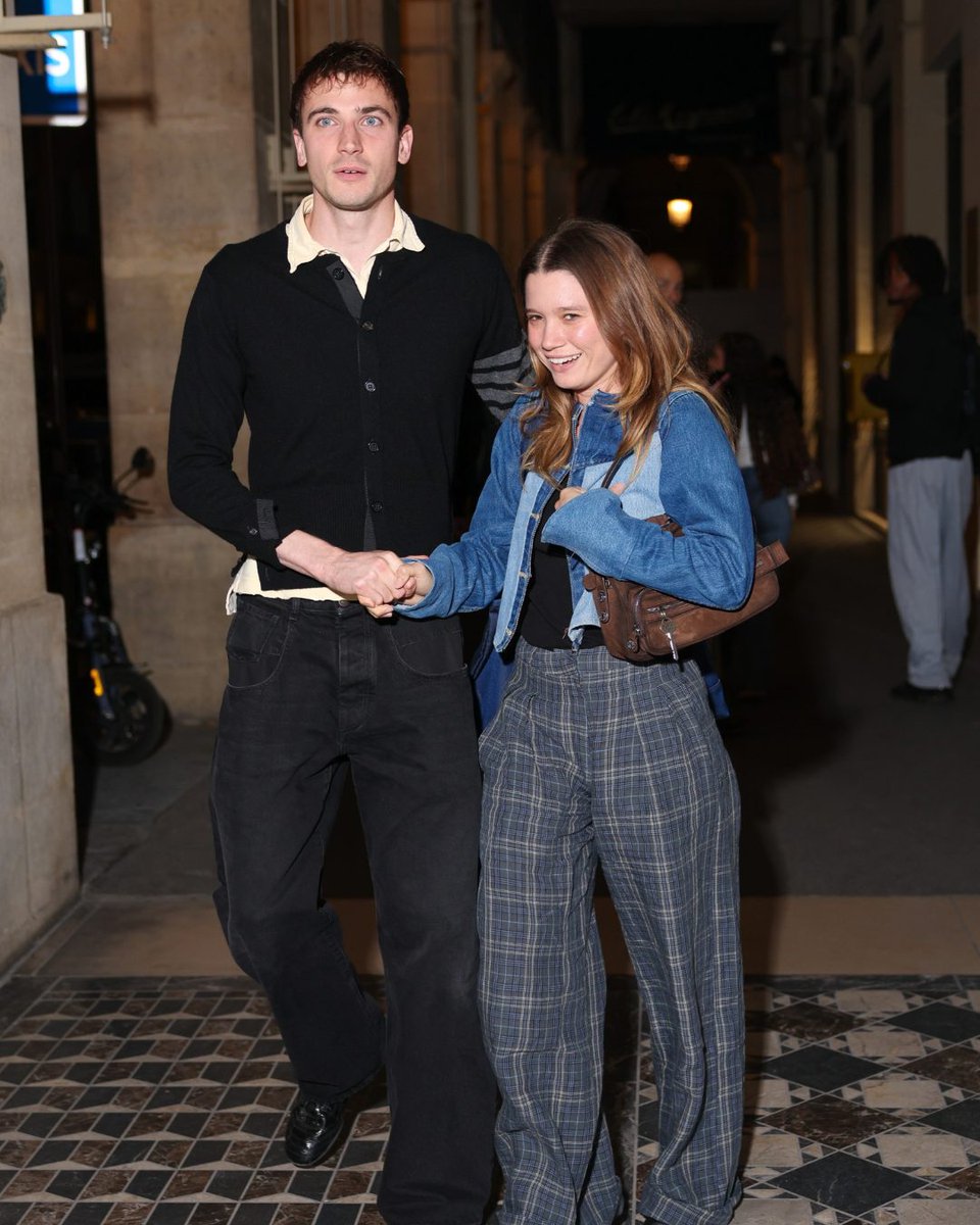 PageSix's tweet photo. It's "The Summer I Turned Pretty" and "The Buccaneers" crossover! Rain Spencer and Guy Remmers were spotted stepping out together in Paris. 💖

📸: BACKGRID https://t.co/rKBSrkH8Z3