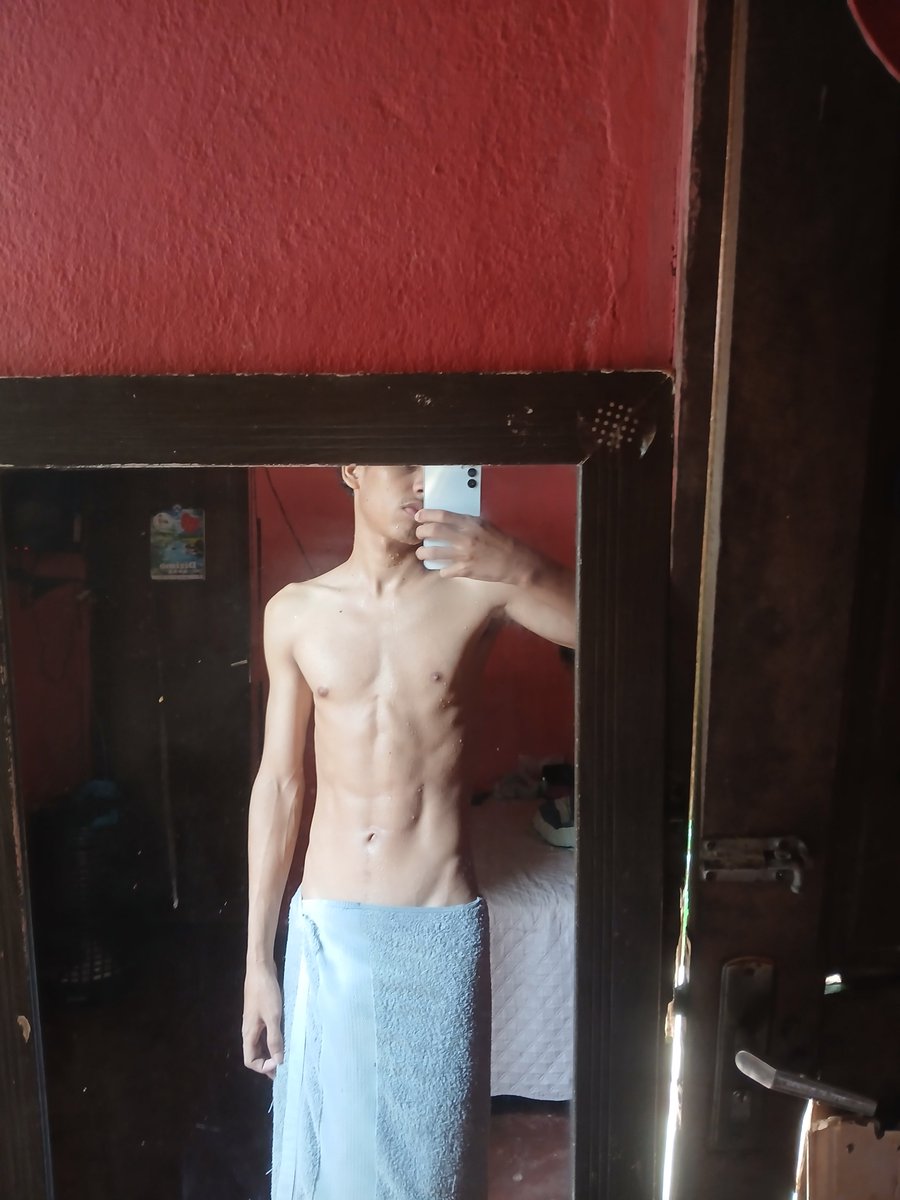 Pretty_angelss's tweet photo. Já tomaram banho?🥵 https://t.co/7fdJpJTJN2