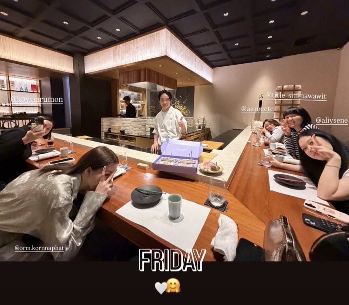 KMayaKwangbae's tweet photo. กินเลี้ยงเกี่ยวกับบ้านงูปะคะ👀 https://t.co/eLAZAGwluE