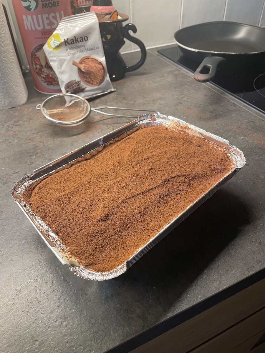 blavk_li's tweet photo. my friend and i made tiramisu 🥹 (our entire kitchen is covered in cocoa now) https://t.co/aJASjDBPUW