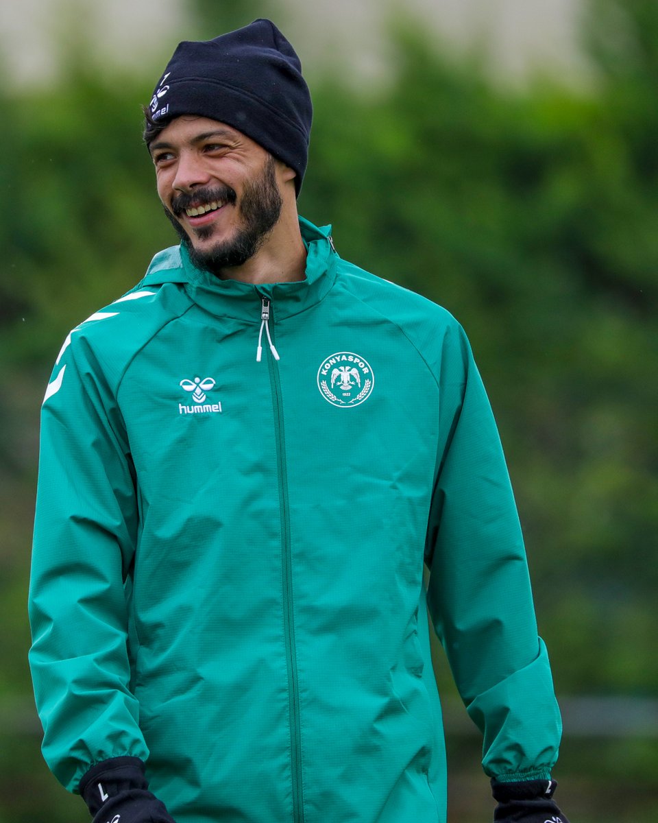 konyaspor's tweet photo. 📸 Antrenman Günlüğü (2 Ekim Cuma Çalışması) 
#Konyaspor 💚🤍 https://t.co/QWLJ5tZbvO