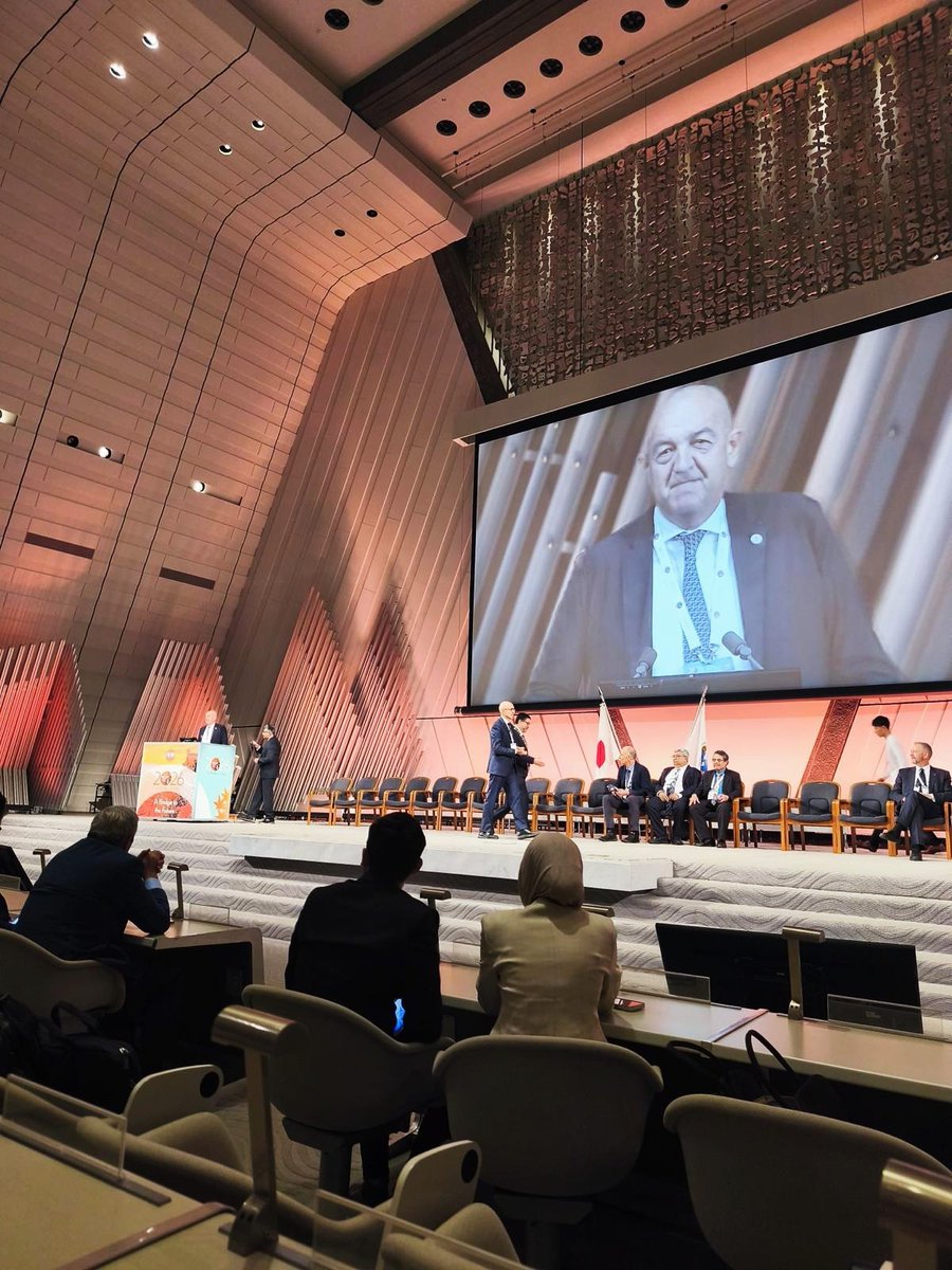 SIOTOrtopedia's tweet photo. Si è concluso a Kyoto il 46° SICOT Orthopaedic World Congress, dedicato a tecnologia e innovazione in Ortopedia.
La SIOT è stata rappresentata da A. Belluati (Vice Presidente), P. Ruggieri (Segretario) e F. Rivera (Editor-in-Chief JOT).
#SIOT #SICOT2026 #Ortopedia #Traumatologia https://t.co/jJePR90boz