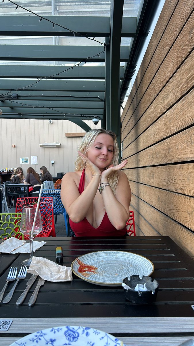lyssaxbrownx's tweet photo. accepting spoons sends losers, approach in dms 🫶 #paypig #paypiguk #findom #findomuk #humanatm #spoonspig #femdom #finsub #whalesub https://t.co/sYUShsvKWL