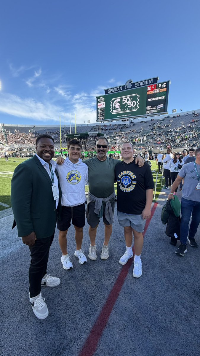 andrewreschoff's tweet photo. Thank you @JehuuCaulcrick and @MSU_Football for the awesome experience and amazing hospitality and a great day!

@PAELITE7v7 @PA_TodaySports @CoachJ_Mc @coachfitz51 @michaelemcmahon @Gigler52 @Talbots_FB @WPIAL_Insider @210ths https://t.co/ZunJKY4Kqx