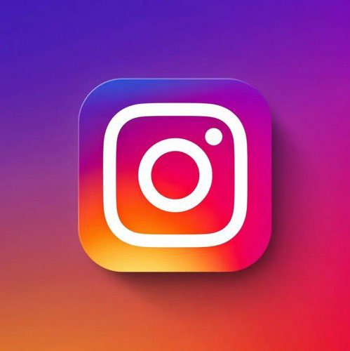 Ehm0by's tweet photo. Elon says Instagram is for girl,and to me is for gays also😂na there man go tell you I love you,wtf😂 https://t.co/9yECY43dcW