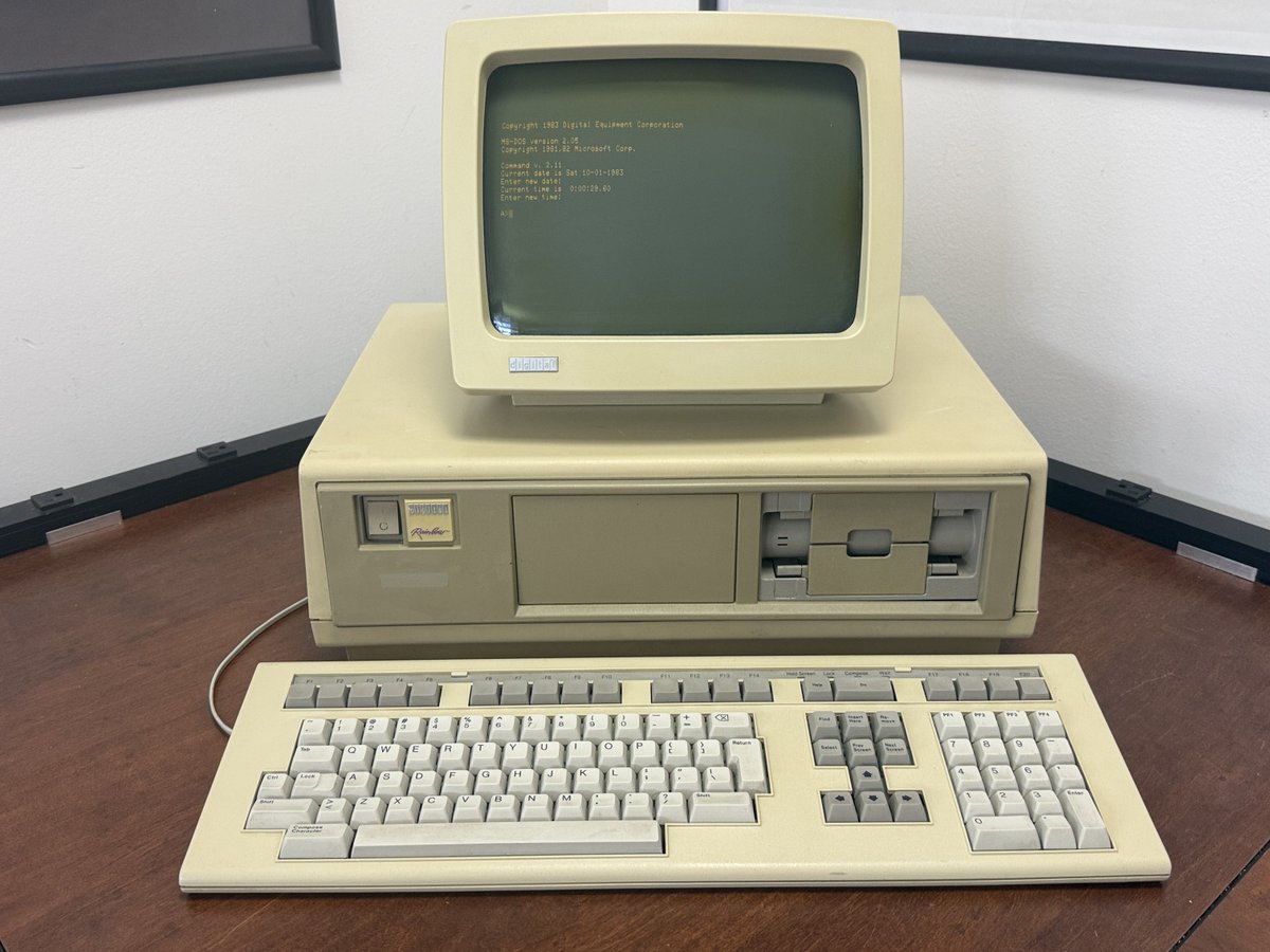 MrGoodBits's tweet photo. I got my DEC Rainbow 100 running and after a restoration on the unique RX50 dual disk drive. Happy to see my VR201 monitor was fine. I made some floppies and booted up MS-DOS 2.05 and CP/M-86.  Here it is booting up MS-DOS.  An interesting computer for it's time. #vintagecomputer https://t.co/LFvsZWetYs