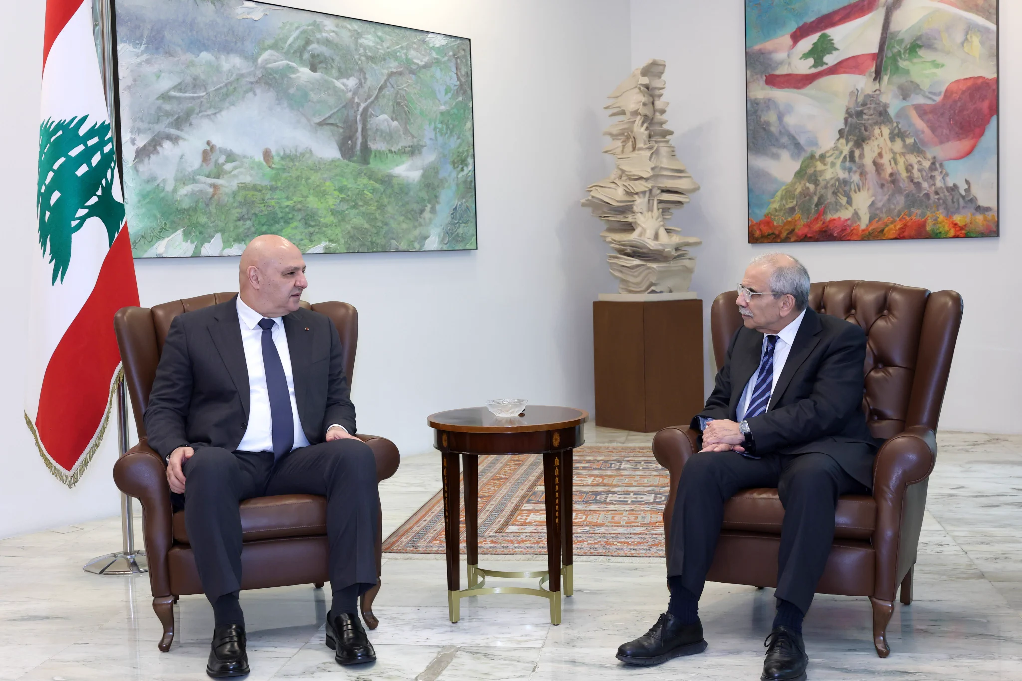 Lebanese Presidency on X: "الرئيس جوزاف عون استقبل بعد ظهر اليوم في قصر بعبدا رئيس مجلس الوزراء الدكتور نواف سلام، واطّلع منه على نتائج زيارته إلى نيويورك وواشنطن، والمحادثات الإيجابية التي أجراها