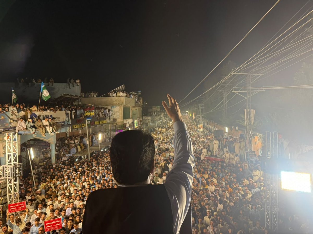 Mushtaqjiy's tweet photo. صوبائی امیر عنایت اللہ خان بونیر جلسہ عام سے مخاطب ہے 
شاباش بونیر جماعت اسلامی 
Bhatta Levy NaManzoor | Jamaat e Islami | Hafiz Naeem | No More Bhatta Levy
#BunerWithHafizNaeem https://t.co/XMhajg57ao