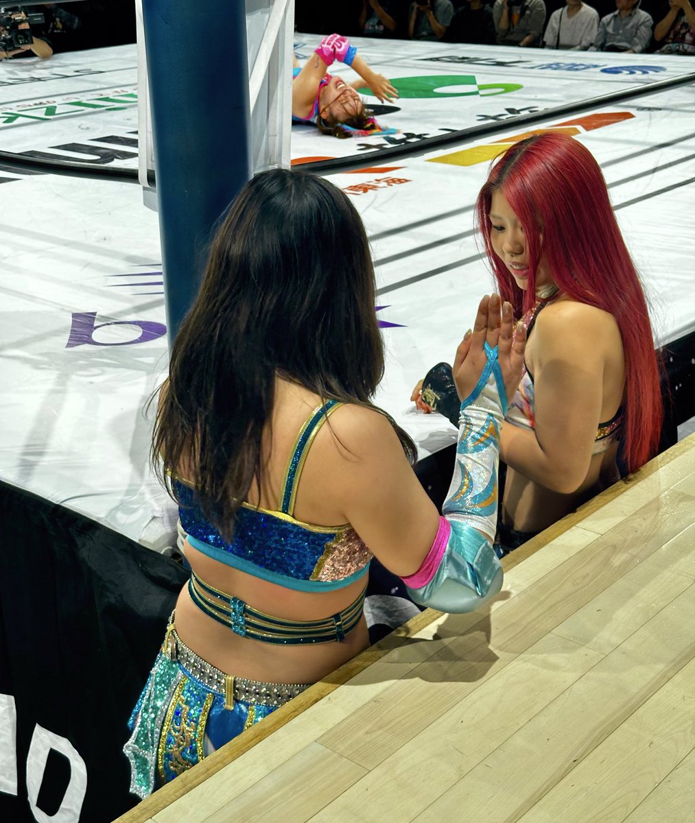 hunterdecade's tweet photo. 葉月、消える。

#葉月　#天咲光由
#STARDOM https://t.co/VeX5KRNlC1