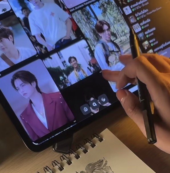 FALO_JM's tweet photo. ไปเลื่อนเจอไลฟ์วาดรูปตาม comment มา(คนพิมพ์เร็วสุด) แล้วทันน้องม้าคคนเด่ว ㅠㅠ จังหวะเลือกรูปลุ้นมากว่าพี่เขาจะวาดรูปไหน(มีเจ้าของแมวติดมารูปหนึ่งด้วย หวงมาก🙊) สรุปเลือกน้องม้าคเบะ(เป็ด)🐤🫳🏻 ใครๆก็รักยัยจิเบะ พี่เขาวาดจิ๋วน่ารักมากกกกก 💘🗯️ https://t.co/YRJVlF4Tf5