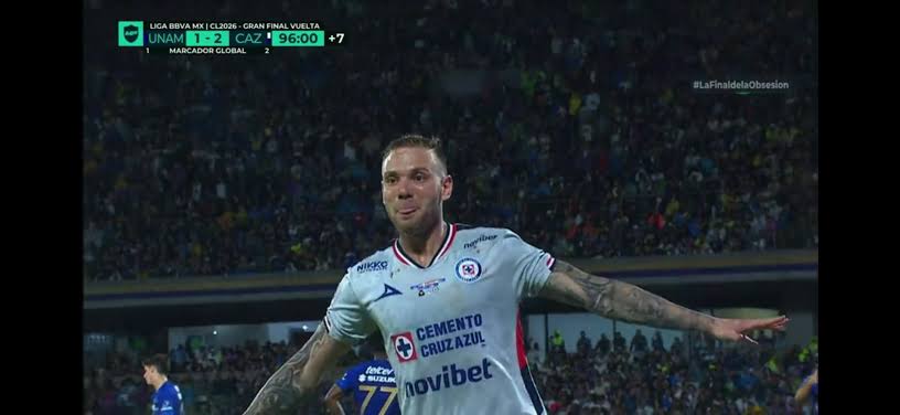 Rod_lopez's tweet photo. ¿Por qué el #CruzAzul vs #Pumas es el auténtico #ClasicoDelDespojo? 
Porque no conformes con quitarles a sus ídolos a billetazos (Kikin, Israel Castro, Toro Fernández, Erik Lira), La Máquina les despojó el estadio haciéndose local en CU en 2025 y, para colmo, ya les dio dos vueltas olímpicas en su propia cara. 

La obsesión se terminó el 24 de Mayo de 2026.