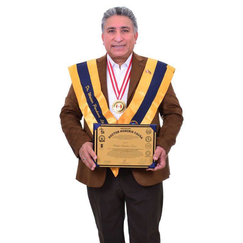 UIS's tweet photo. La Fundación Universidad Hispana otorga el Doctorado Honoris Causa al destacado académico y egresado UIS, Walter Pardavé Livia,por su notable trayectoria académica, social y gremial en favor del medio ambiente y los derechos humanos en Latinoamérica. https://t.co/z1X5n51Sr2