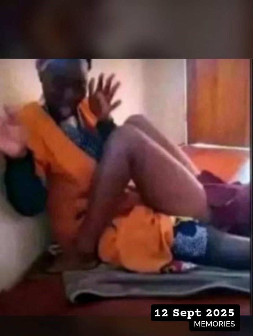 Samkelooooooo's tweet photo. @shokolozaa What the fuck? https://t.co/ucNnDAKfiw