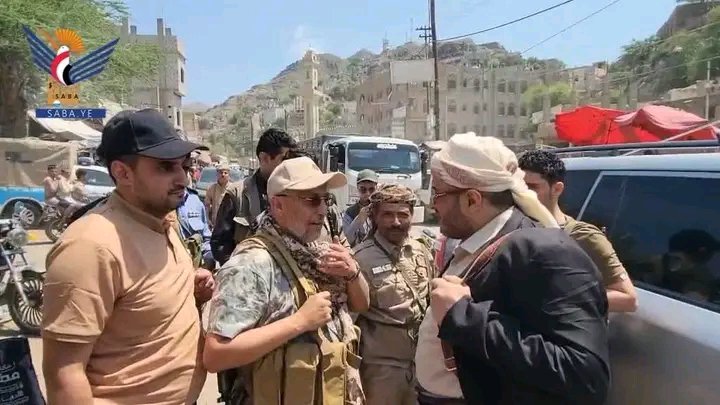 5w6d7k's tweet photo. اللواء بكيل البراشي مدير عام المرور  نزل تعز يجهز خطته المرو المرورية 
احيي صمودك والتحرك الملموس بمسؤوليه 
وكل الخدمات للناس با تصل تباعاً 
وينطرد مرتزقة السعودية الذي عبثوا في تعز وشوهو كل ملامح الحياه فيها. 
#تعز 
#اليمن_يؤدب_السعودية https://t.co/NSvg9EwI7p