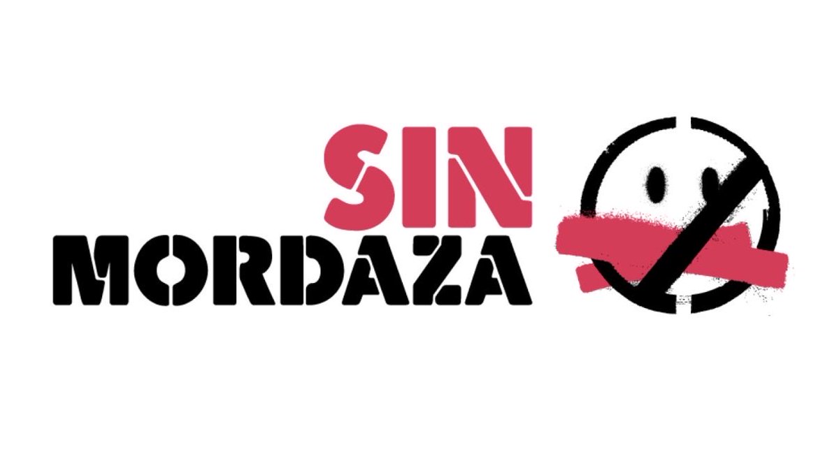 LabPazVe's tweet photo. 🚨 ALERTA | Desde Laboratorio de Paz expresamos nuestra solidaridad con Un Mundo Sin Mordaza y con su presidente y fundador, Rodrigo Diamanti, ante los señalamientos difundidos el 30 de septiembre en el programa Con el Mazo Dando.

⚠️ Vincular públicamente a una organización de derechos humanos con supuestos planes de violencia, agitación o desestabilización sin presentar pruebas puede contribuir a la estigmatización y aumentar los riesgos para quienes documentan abusos, acompañan víctimas y ejercen legítimamente la defensa de derechos.

📢 Defender derechos humanos, investigar hechos de interés público, denunciar violaciones, ejercer la protesta pacífica y promover la participación ciudadana son actividades legítimas. No deben ser presentadas como conductas delictivas ni utilizadas como fundamento para intimidar a quienes las ejercen.

🛡️ Resulta especialmente preocupante que estos señalamientos ocurran tras el regreso de Rodrigo Diamanti a Venezuela después de años fuera del país. La obligación del Estado es garantizar que toda persona defensora pueda ejercer su labor sin amenazas, represalias ni campañas de desacreditación.

🔎 La estigmatización también forma parte del repertorio represivo. La vigilancia, las amenazas, la exposición pública, la censura y la autocensura pueden reducir el espacio cívico aun cuando no exista una detención. La Misión Internacional Independiente de Determinación de los Hechos advirtió en septiembre que, pese a cambios políticos limitados, el aparato represivo venezolano permanece fundamentalmente intacto. 

🚦 A la luz del Semáforo de la Transición, este tipo de hechos obliga a mirar más allá de los anuncios de apertura. No puede hablarse de avances estructurales mientras organizaciones y personas defensoras continúen siendo señaladas por ejercer derechos y exigir rendición de cuentas.

🤝 Respaldamos el llamado de Un Mundo Sin Mordaza a cesar las prácticas de estigmatización, intimidación y criminalización contra defensores, periodistas y organizaciones de la sociedad civil.

🌱 Una señal real de cambio sería precisamente esta: que documentar, denunciar y defender derechos humanos deje de tener consecuencias para quien lo hace.

#DerechosHumanos #EspacioCívico #DefensoresDDHH #Venezuela #LaboratorioDePaz