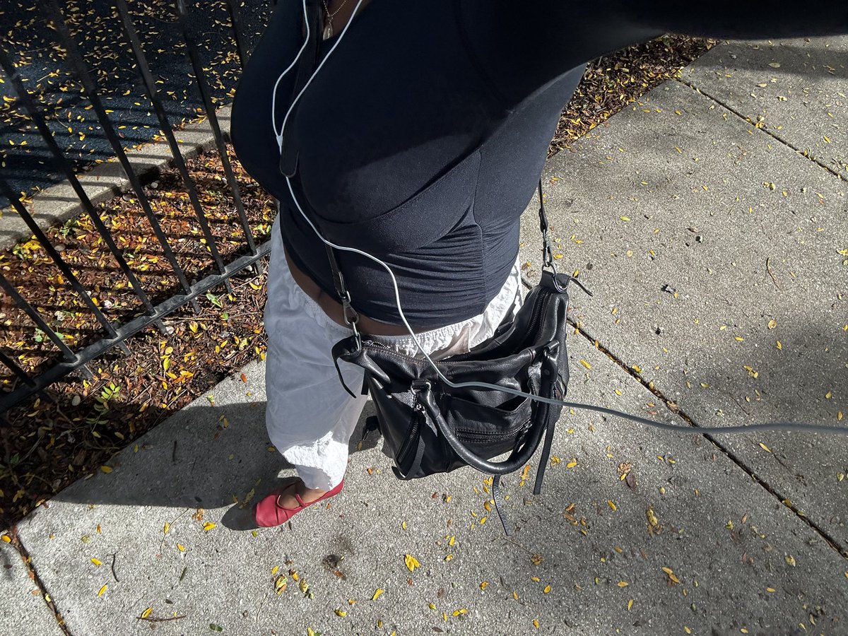 trinitybellaa's tweet photo. #Outfittober #HappyFriday https://t.co/V5WB8qvHDV