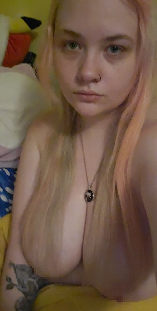 MommyKayKay98's tweet photo. Should I get extensions again? https://t.co/D5oCxRrIwI