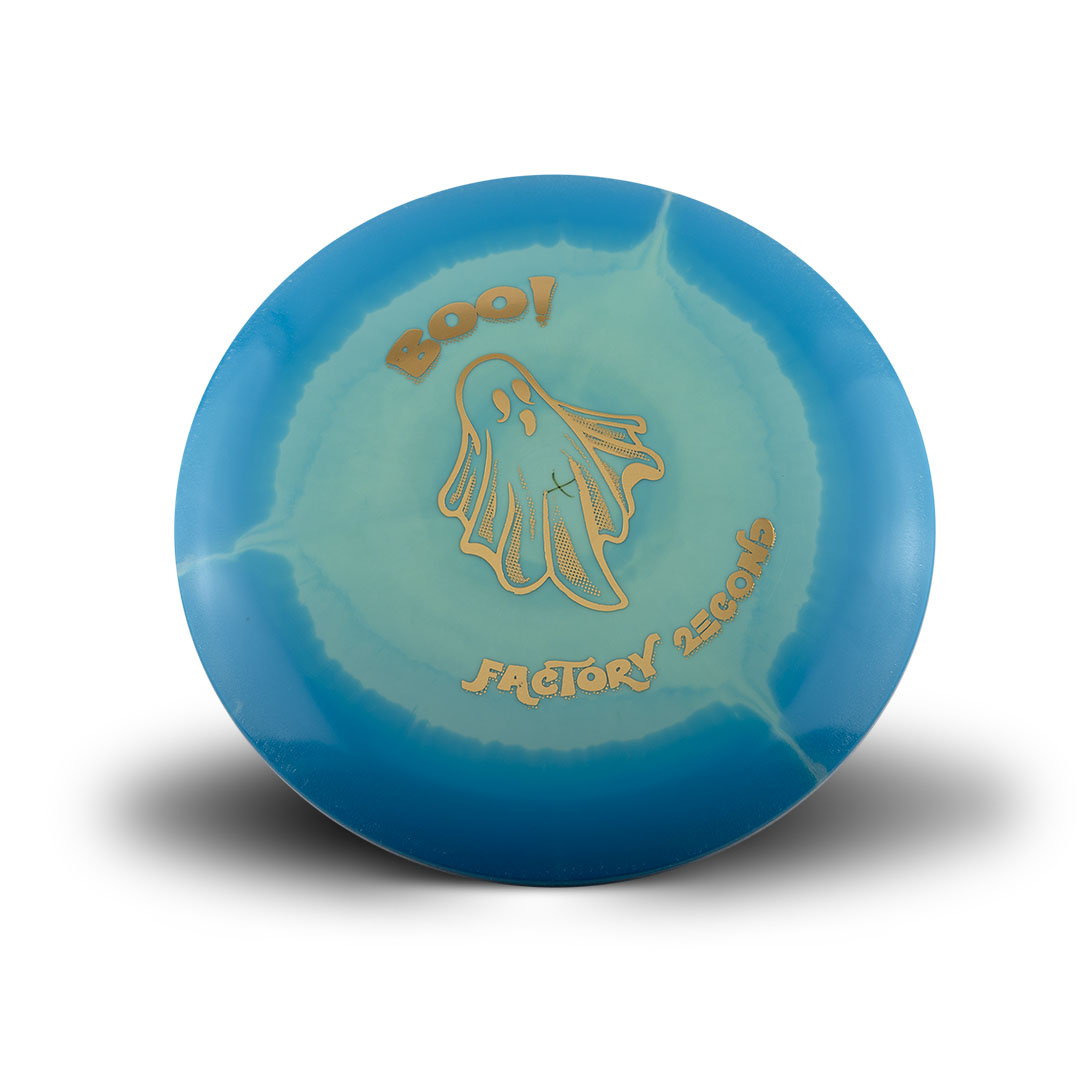 InnovaProShop's tweet photo. Worried about a tricky approach with danger lurking on all sides? Don’t let those straight-finishing shots spook you. Add 3+ discs and enter ‘fearnot' to get a treat on us: a holiday-themed F2 Halo Star Aero! Link for details. 👻

https://t.co/6v3XSw9EwL

#discgolf https://t.co/LB2A7Y6KFi