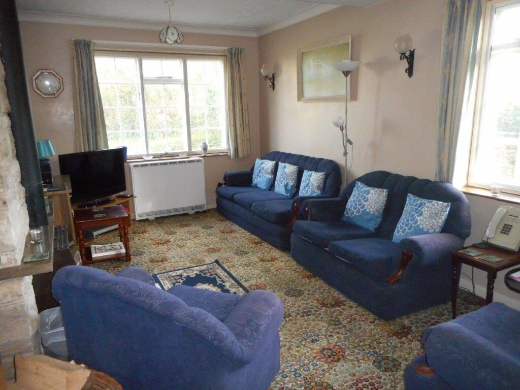 TheHolidayCots's tweet photo. 🌿 With its peaceful rural setting and picturesque outlook, Annexe to Stoneacre provides a lovely base for relaxing, exploring the surrounding countryside and discovering this beautiful part of the coast.

🛏️ 6
https://t.co/bNB81gj3CD

#AnnexeToStoneacre #Swanage #Purbeck #Dorset https://t.co/0btQ9a7NMM