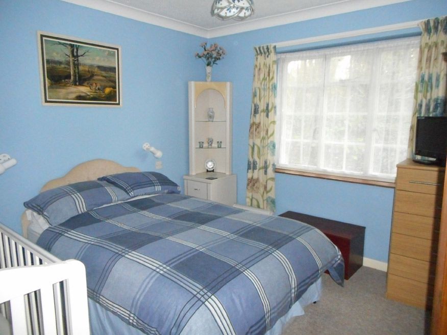 TheHolidayCots's tweet photo. 🌿 With its peaceful rural setting and picturesque outlook, Annexe to Stoneacre provides a lovely base for relaxing, exploring the surrounding countryside and discovering this beautiful part of the coast.

🛏️ 6
https://t.co/bNB81gj3CD

#AnnexeToStoneacre #Swanage #Purbeck #Dorset https://t.co/0btQ9a7NMM