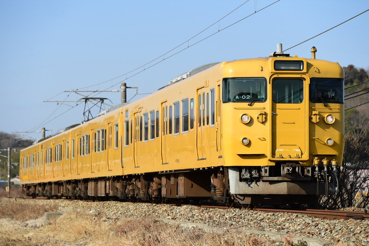 115y350's tweet photo. 岡山の115系A編成、よくここまで持ってくれた
とりあえずA01,02,03,04
A05はほんと昔のしょうもない写真しかない、残念 https://t.co/53vfFvEOt4
