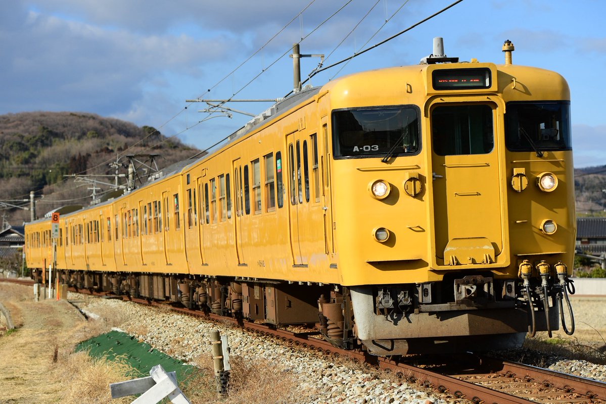 115y350's tweet photo. 岡山の115系A編成、よくここまで持ってくれた
とりあえずA01,02,03,04
A05はほんと昔のしょうもない写真しかない、残念 https://t.co/53vfFvEOt4