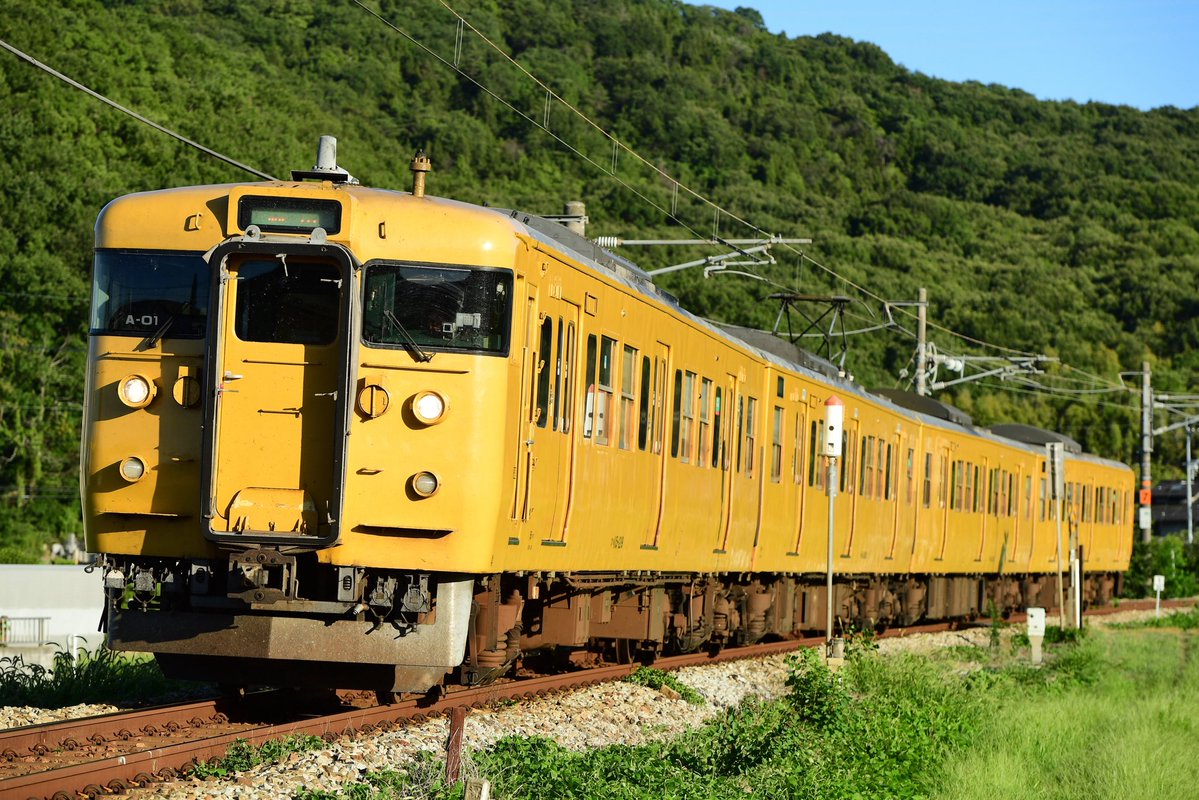 115y350's tweet photo. 岡山の115系A編成、よくここまで持ってくれた
とりあえずA01,02,03,04
A05はほんと昔のしょうもない写真しかない、残念 https://t.co/53vfFvEOt4
