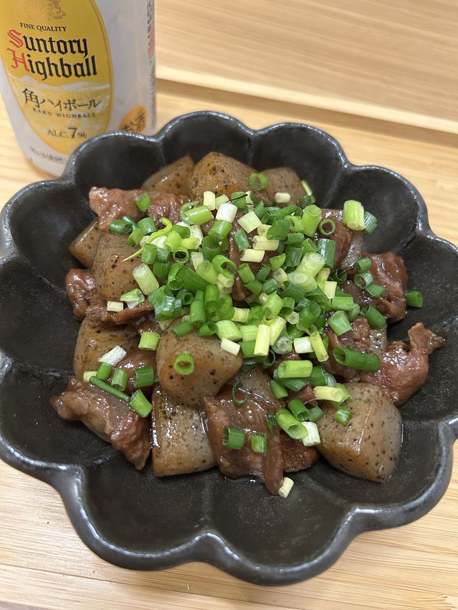 aw85co's tweet photo. 牛すじとこんにゃく煮込み https://t.co/IwjpiAFyiK