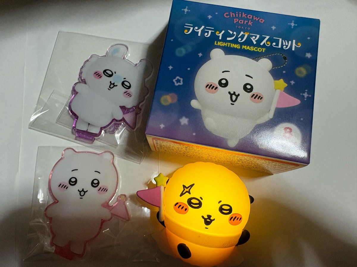 monkichi_4126's tweet photo. ちいパグッズ
もうびんよよももらえないし、1万円も買わなくていいんだ～って思ったけど、何だかんだ1万円超えたよね～っていう😅まめチャーはちいちゃんでした https://t.co/txiB1IzZ85