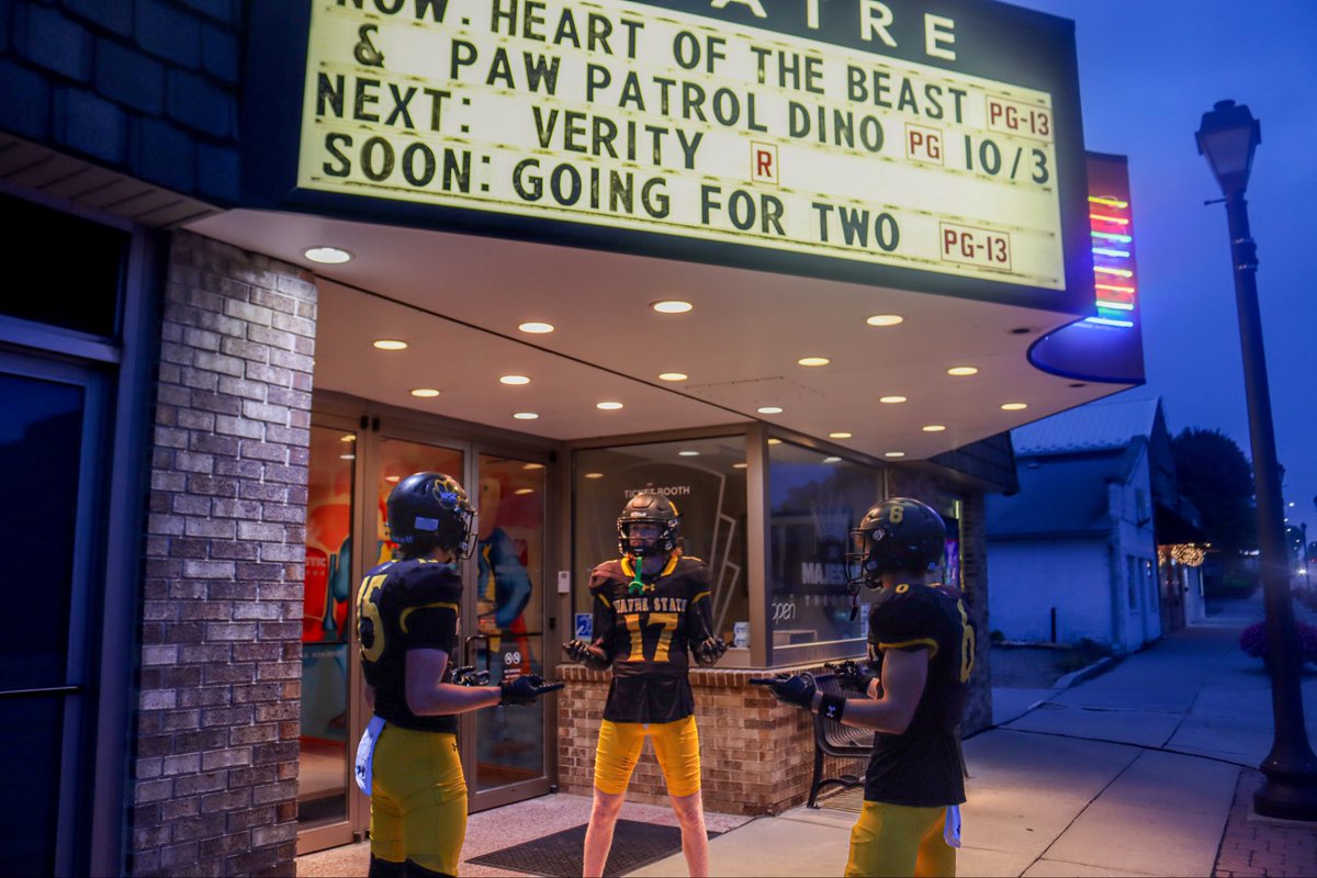 WayneStFootball's tweet photo. Week 6️⃣ Drip 💧🍿

⚫️
⚫️
🟡

#PAWUP 🐯🔥🐾 https://t.co/qNXo6f5L9N