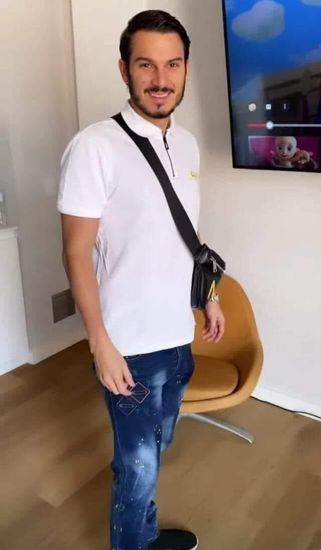 detectordecoyas's tweet photo. También tenemos suscripción al detector de Criadores de Canarios y prófugos de toda actividad laboral. https://t.co/hAO5LlHDPa