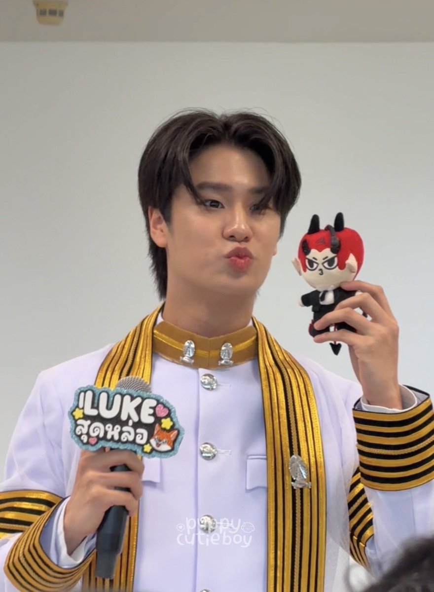 perthSantaMmFc5's tweet photo. Congratulations baby 🦊😈❤

LUKE GRADUATION DAY  

#CongratulationsLuke
#lukeso_ @lukepeemsan https://t.co/r8QgtAc4M9