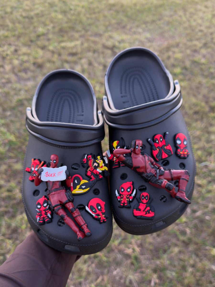 talk1the1man's tweet photo. Photo by Artesanato da cabeça aos pés on July 30, 2026. May be an image of sandals, baby shoes, a stethoscope, and text. https://t.co/zjQcLkVhbA