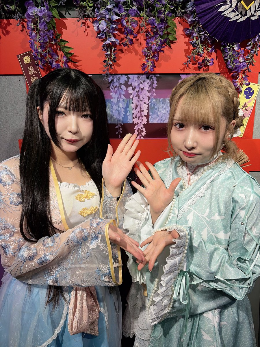 _YOILABI__'s tweet photo. よいらび、おーぷんいたしんした🌸

今宵はにとたぬ殿が遊びに来てくれんす🩵
これは逢いに来るしかありんせんね✨

テキーラの1800も用意しておりんす💞

一緒に飲んで騒いで、楽しい宴にしんしょうぞ🍶🎶

皆々様、おいでなんし〜！

にとたぬ、らむ、こなた、26-憂世 https://t.co/BIOO16hKCd
