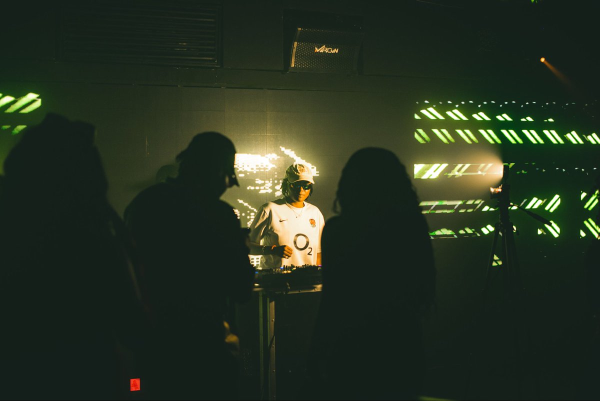 Ajayi_x's tweet photo. POV: You decide to take your camera to a rave; vibing and cooking at the same time.

@factoryreset_x https://t.co/surCoMIHiE