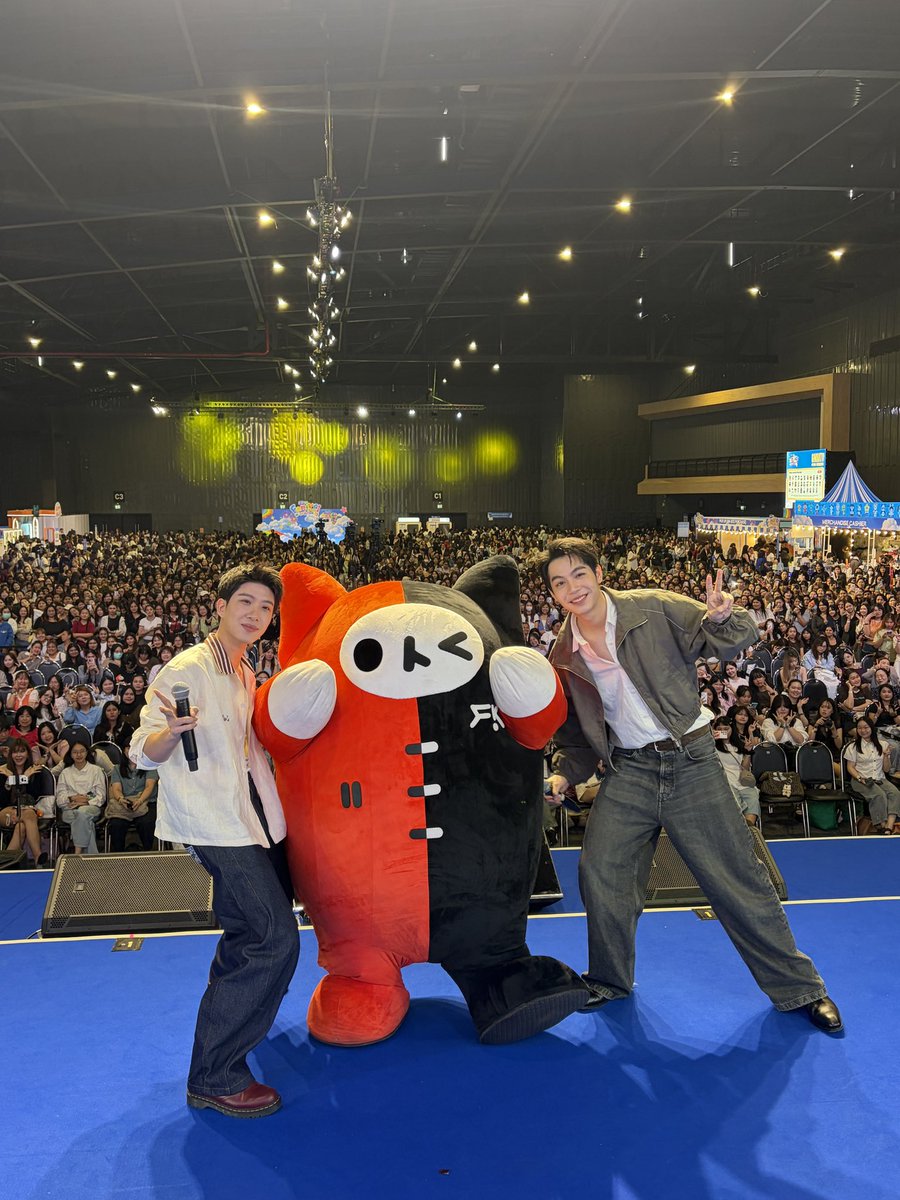 yuzu_mumu_gmmtv's tweet photo. ป๋านุดมุ ขอบคุนกั๊บบ  รักทุกคนกั๊บบเมี๊ยวว~ 
#GMMTVFANIVAL2026HappyFamilyxFK
#YUZUMUMU https://t.co/RIZvogvj3J