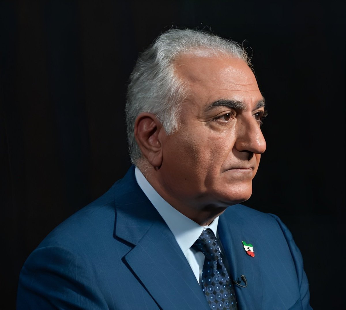 TirdadHM's tweet photo. @PahlaviReza زِ ما بادْ بَرْ شااهِ ایرانْ دورودْ
دورودْ بَرْ فِرِیْدونْ شااهِ پَهْلَوی فَرْمانْدِیْ سِپاهِ رُشَنایی
زَمانِ رَسْتاخیزِ ااریانْ وَ شاهَنْشاهیِ هُمایونیِ رُشَنایی فَرا رِسیدِ
بَرْاَفْراشْتِ بادْ دِرَفْشِ کَویانْ
جَشْنِ مِهْرِگانْ خُجَسْتِ بادْ
پایَنْدِ ایرانْ
 👑 جااویدْ شااهْ 👑 https://t.co/IelzaPEONe