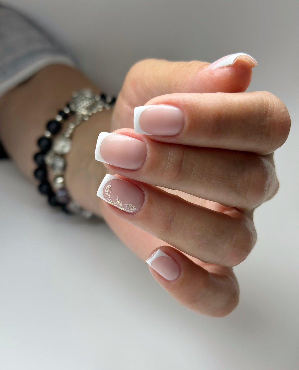 _narda_carter_'s tweet photo. Photo by Manicure~Zelenograd~Andreyevka on August 18, 2026. May be an image of one or more people, fingernails, and text. https://t.co/W1y4Ilnhjz