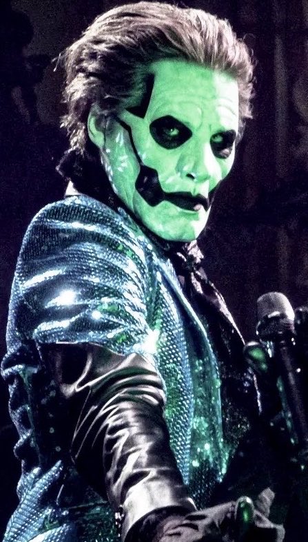 lvabradine's tweet photo. 👹 COPIA SNACKS FOR THE WEEKEND🍿TAKE IT BC TWITTER ISN’T HAVING IT AAAAAA 💥 https://t.co/9PqNSMnWNE