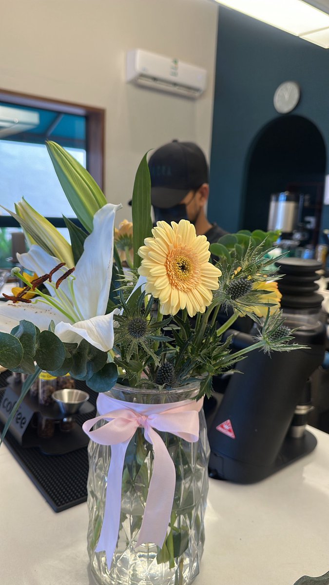 6illi56's tweet photo. قهوة الجمعة☕️☘️ https://t.co/0IF54sj323
