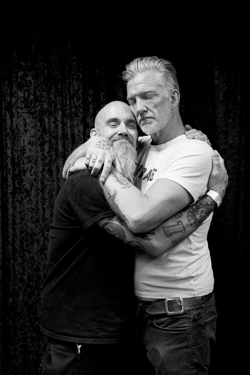QOTSAarchive's tweet photo. 📷 Ross Halfin https://t.co/aiUCkU4Hsq