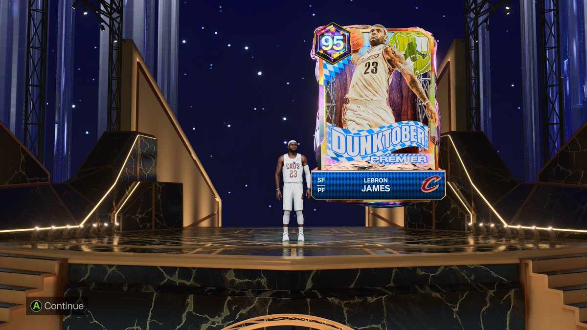 XBot448's tweet photo. Pull of the #Decade!!!! 1st pack!!!!! 🤯🤯🤯 @NBA2K @CarlosxcStory https://t.co/YuskV5v02W