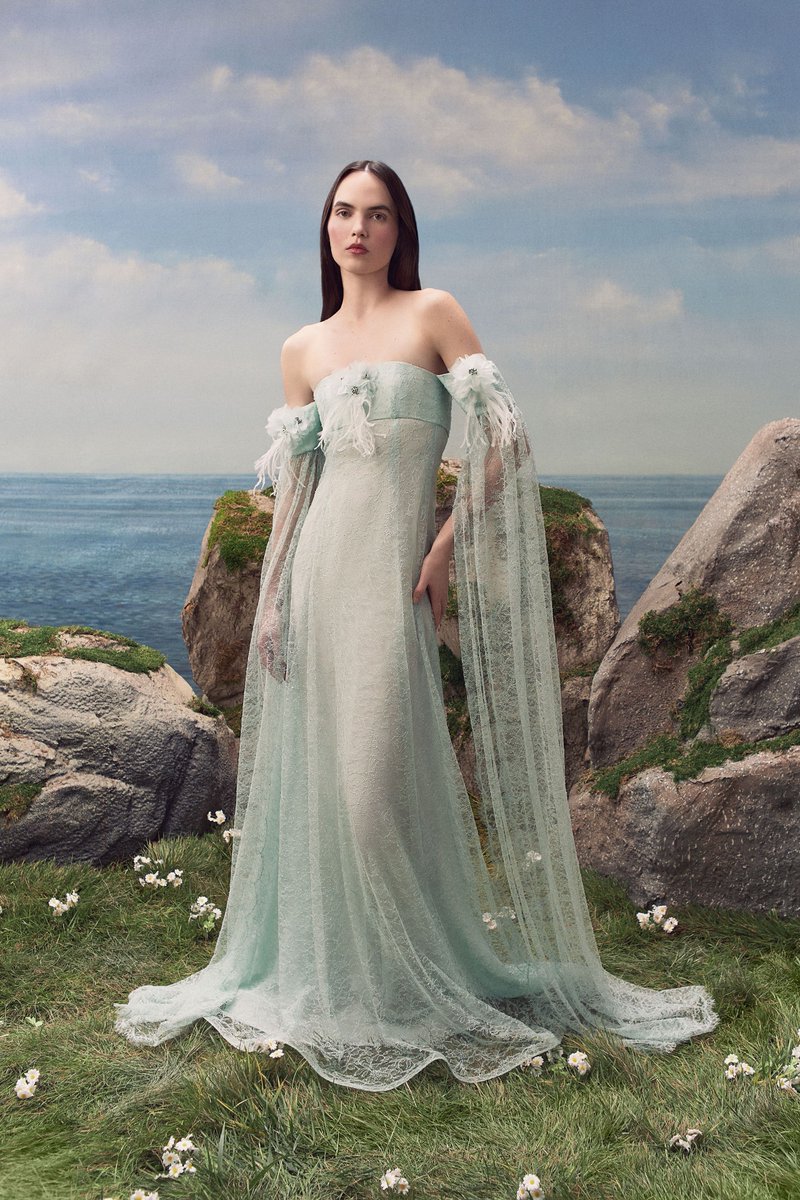 itgirlbackup's tweet photo. Rodarte ss27 https://t.co/JAxUh5lwV6