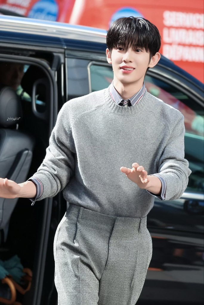 Ccrdebe's tweet photo. 우리 시우 너무 예뻐! 랑방 협업 정말 기대돼!

PARK SIWOO AT LANVIN PFWSS27

#PARKSIWOOxLANVIN
#PARKSIWOO
#LANVINPFWSS27 https://t.co/nNqk95fFBx